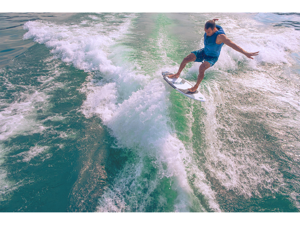 AZTRON COMET 49 WAKESURF