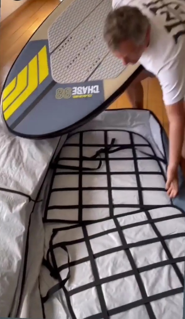 DAKINE WING TRAVEL WAGON 5'8